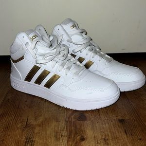 Adidas Women's Hoops 3.0 Mid Basketball Shoe